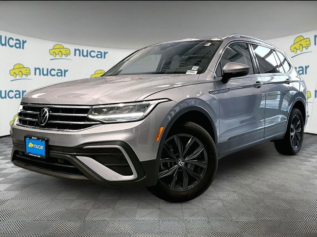 Used 2023 Volkswagen Tiguan SE w/ Panoramic Sunroof Package AWD/4WD image 3