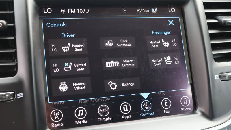 Used 2017 Chrysler 300 C RWD image 14