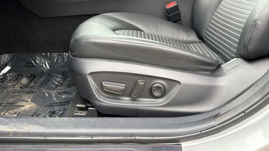 Certified 2024 Toyota Camry SE FWD image 18