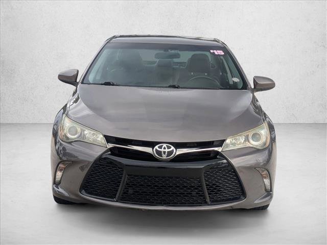 Used 2015 Toyota Camry SE video 2