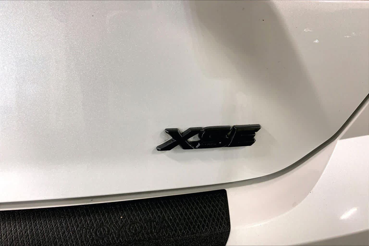 Used 2025 Toyota Camry XSE AWD/4WD image 10