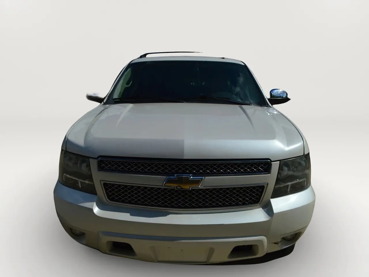 Used 2011 Chevrolet Avalanche LTZ AWD/4WD image 2
