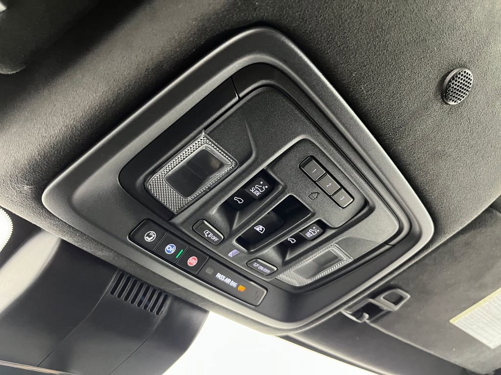 Used 2024 GMC Sierra 2500 AT4X AWD/4WD image 25