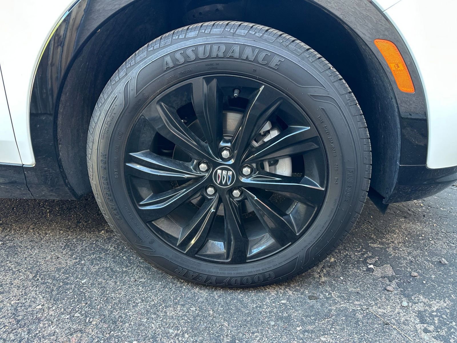 Used 2025 Buick Envista Sport Touring image 28