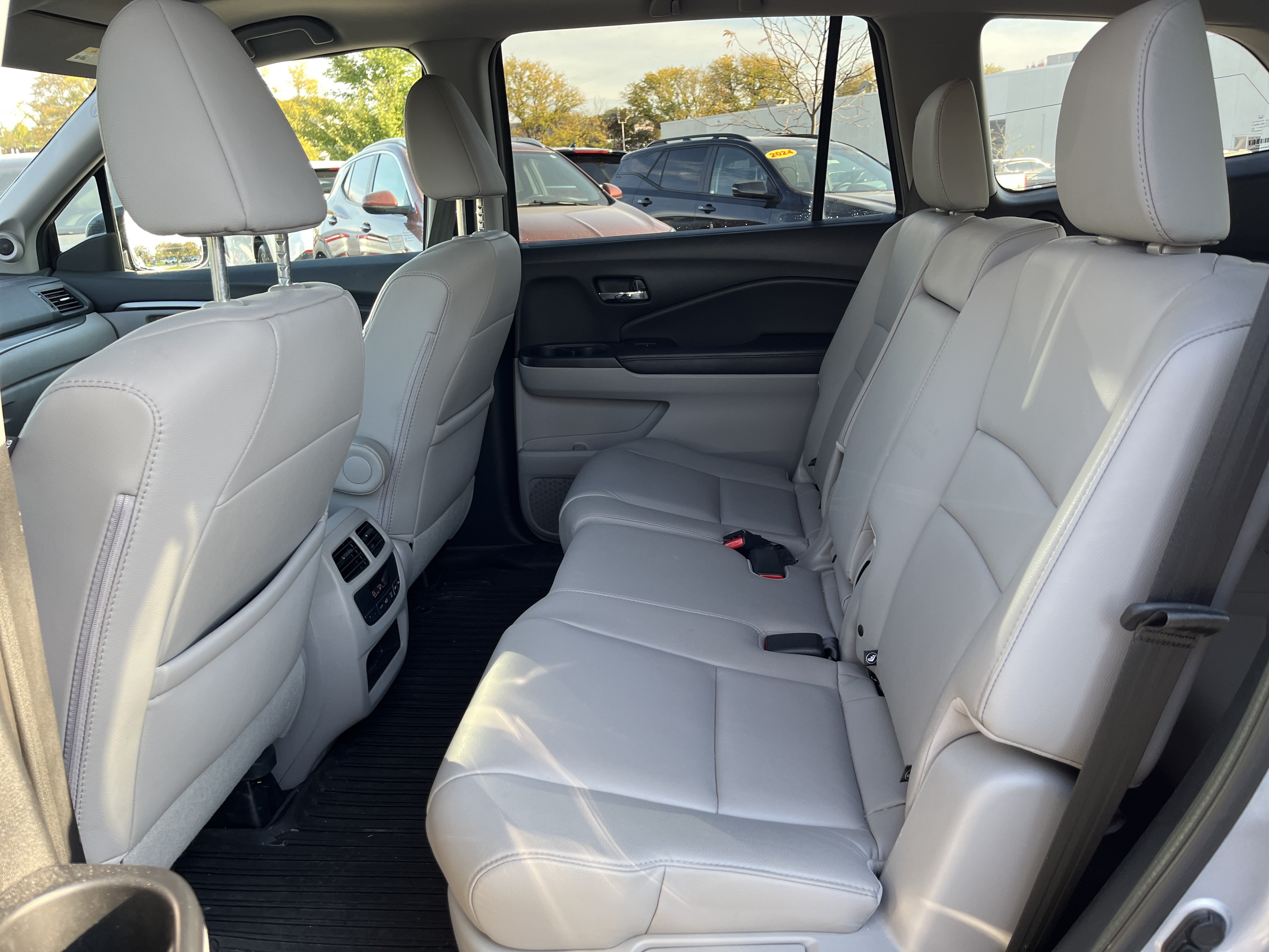 Used 2017 Honda Pilot EX-L image 16