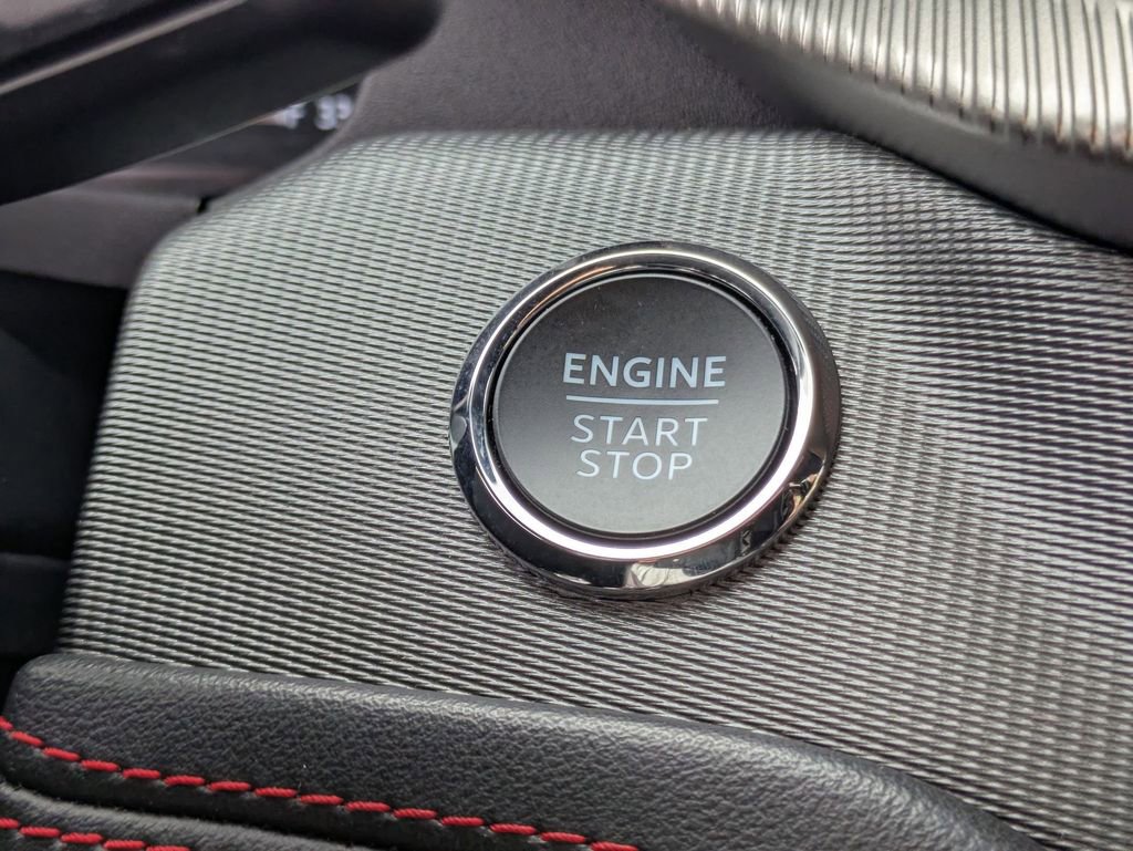 Used 2025 Ford Explorer ST-Line w/ ST-Line Street Pack image 24