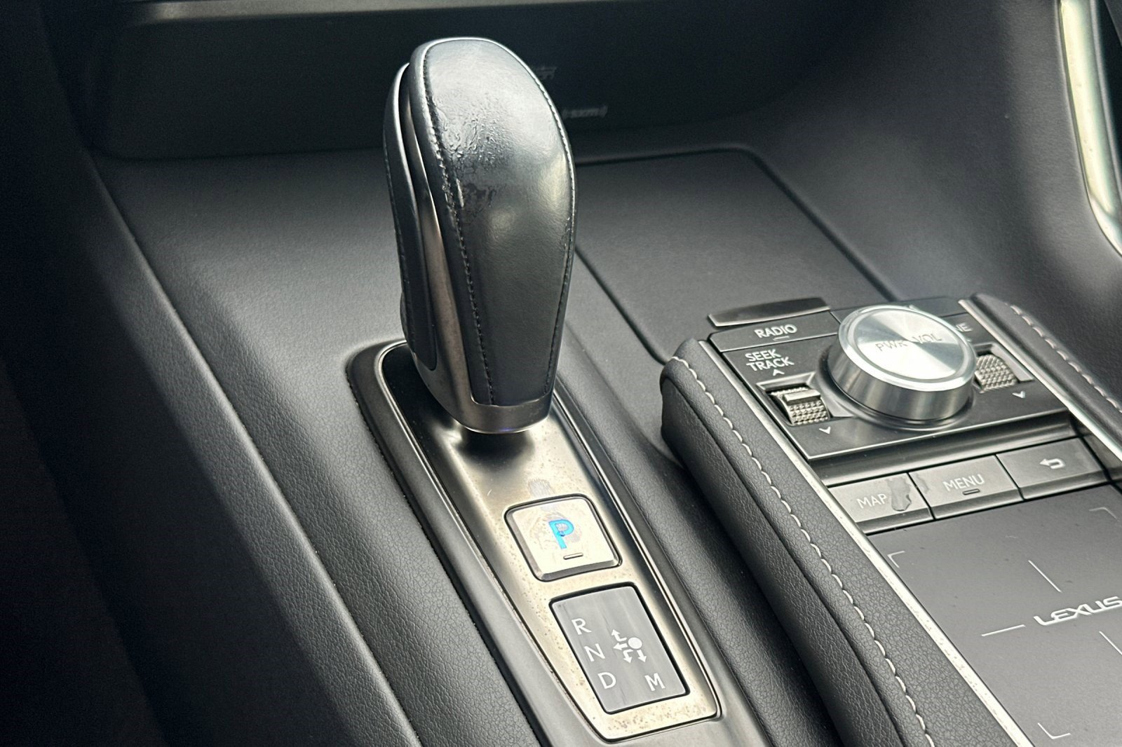 Used 2018 Lexus LC 500 Coupe w/ Touring Package RWD image 25