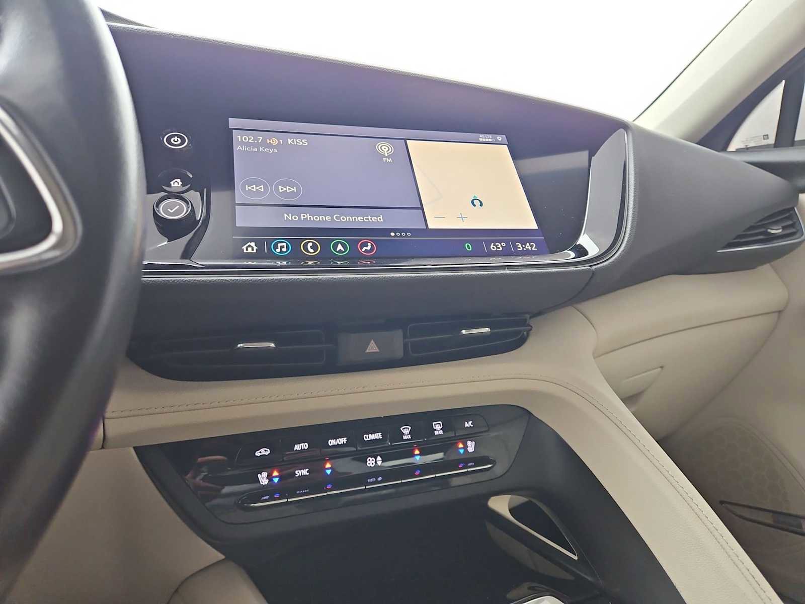 Used 2021 Buick Envision Avenir w/ Technology Package II image 28