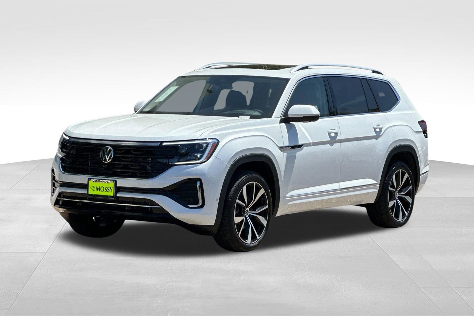 New 2025 Volkswagen Atlas SEL Premium R-Line image 1