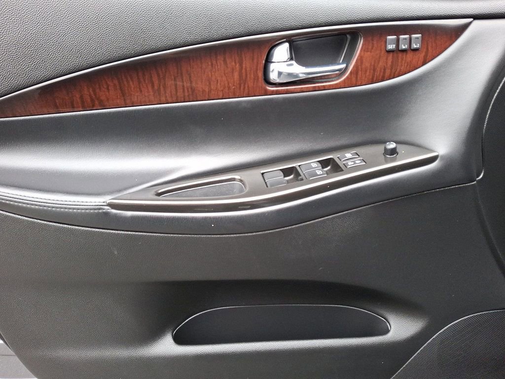 Used 2017 INFINITI QX50 AWD w/ Premium Plus Package image 12