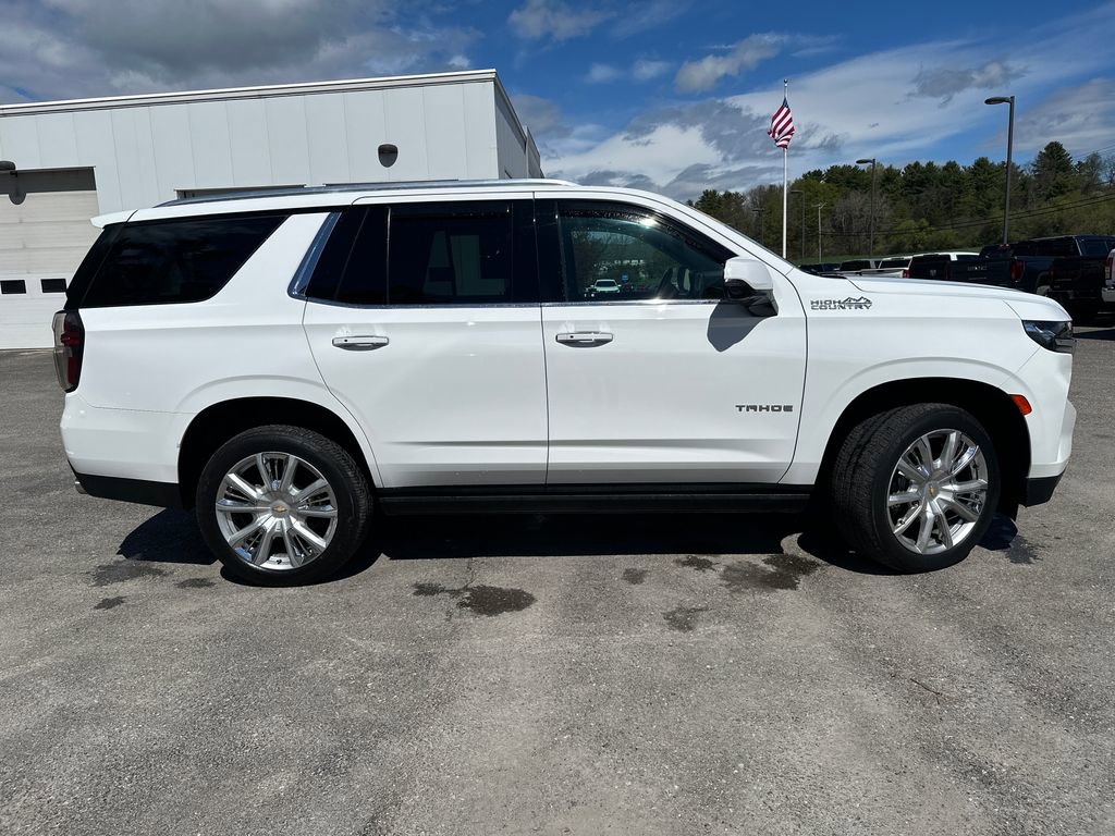 Used 2021 Chevrolet Tahoe High Country w/ Premium Package AWD/4WD image 6