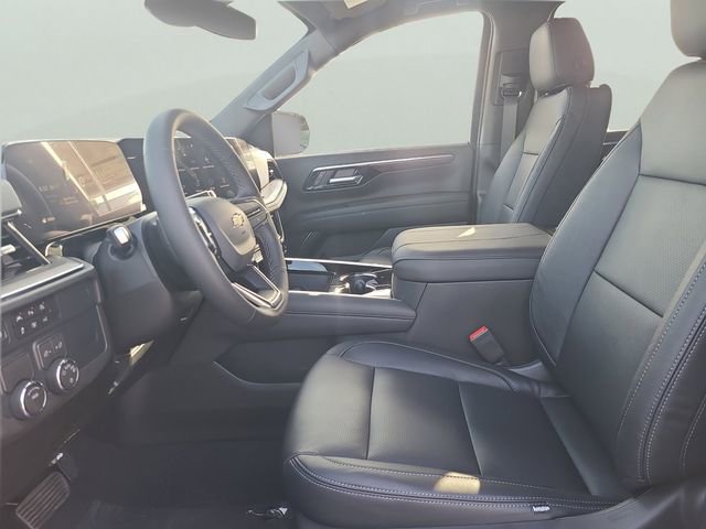 New 2026 Chevrolet Suburban LS w/ LPO, Dark Essentials Package RWD image 19