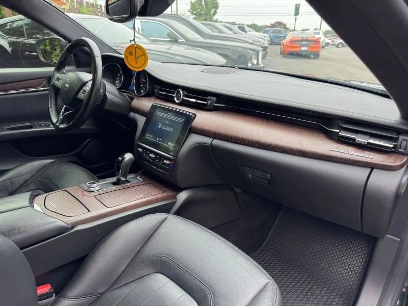 Used 2018 Maserati Quattroporte S image 29