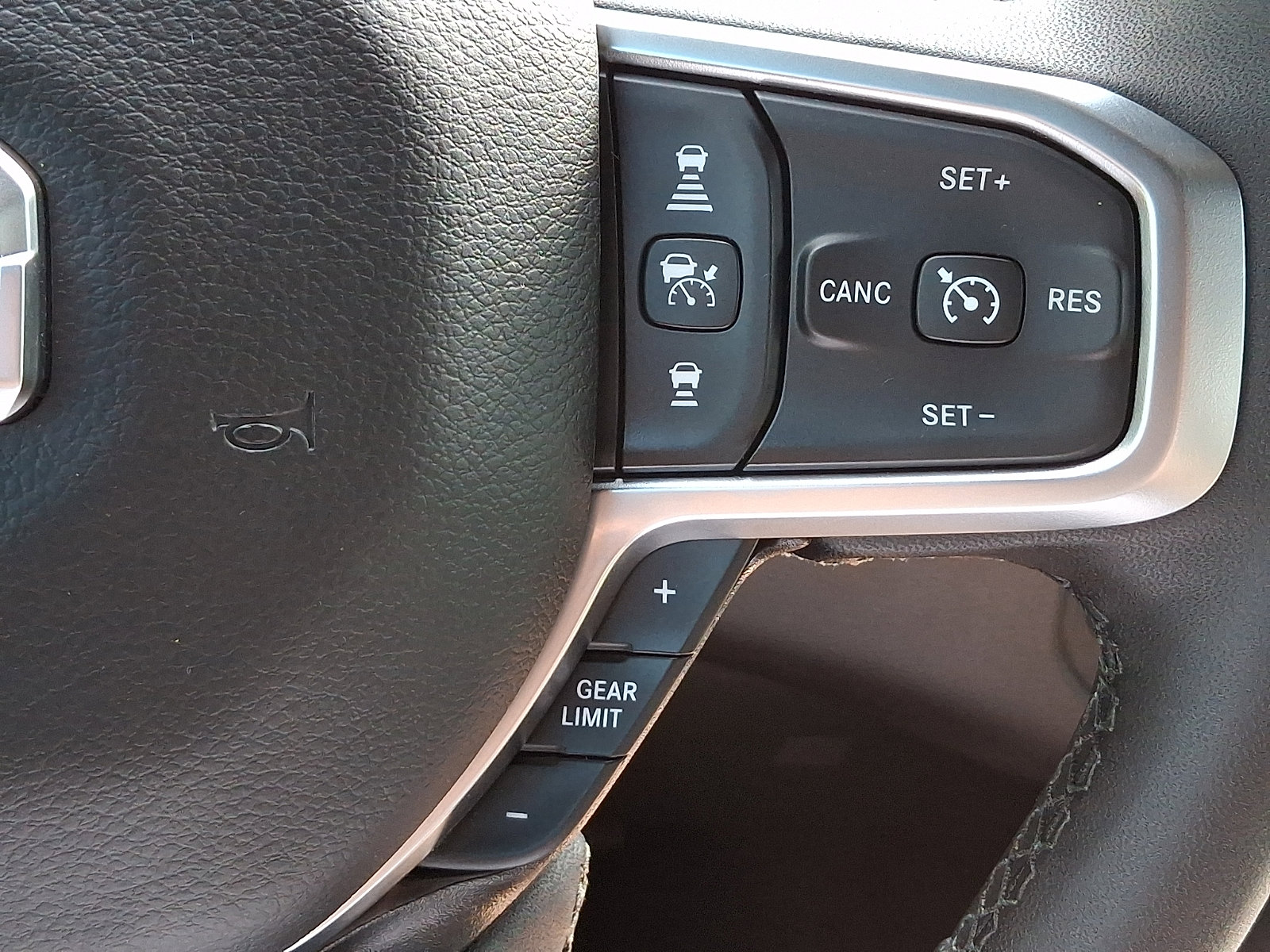 Used 2025 RAM 1500 Big Horn AWD/4WD image 22