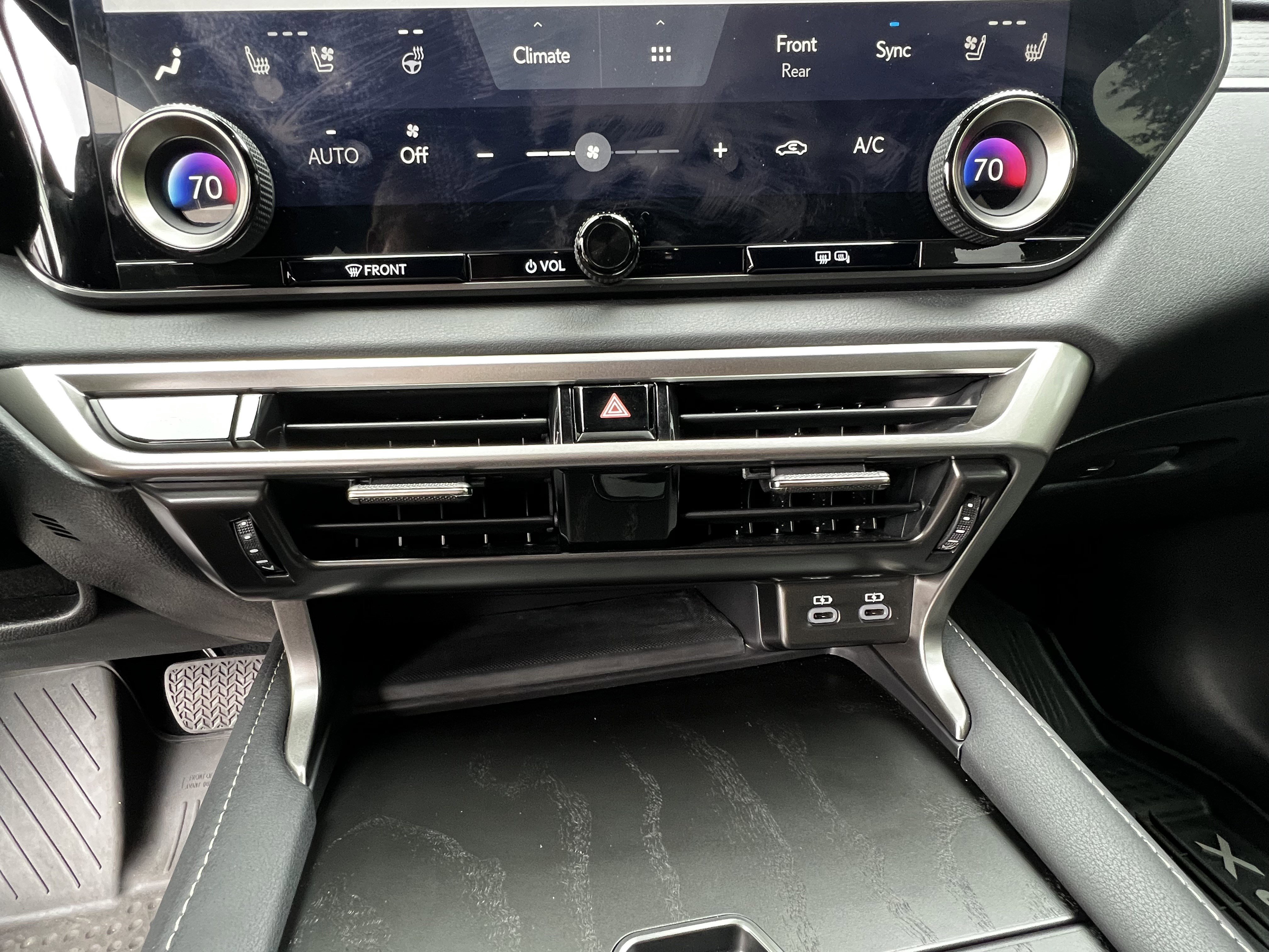 Used 2024 Lexus RX 350h w/ Convenience Package AWD/4WD image 27