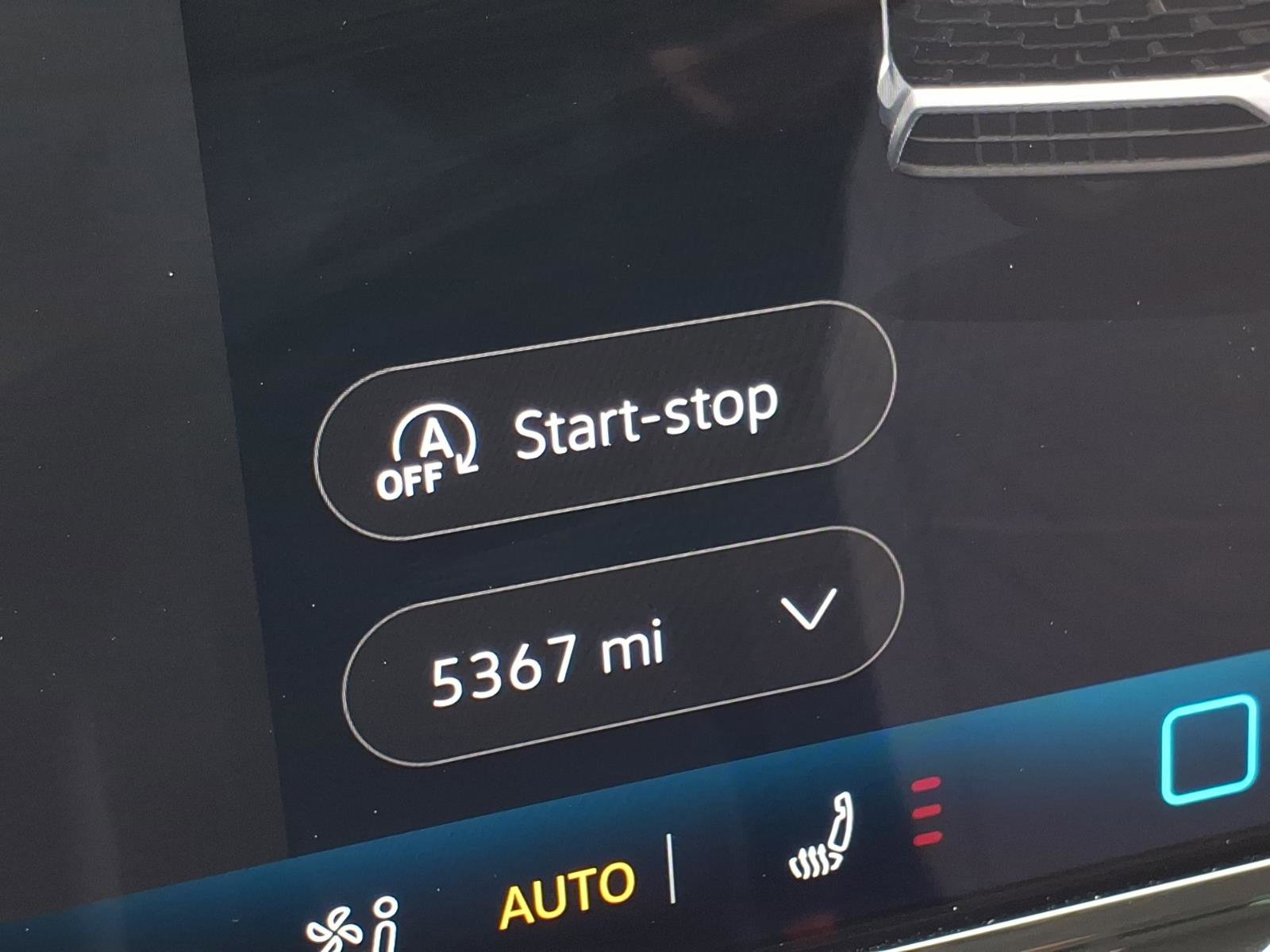 Certified 2025 Volkswagen Tiguan SE AWD/4WD image 29