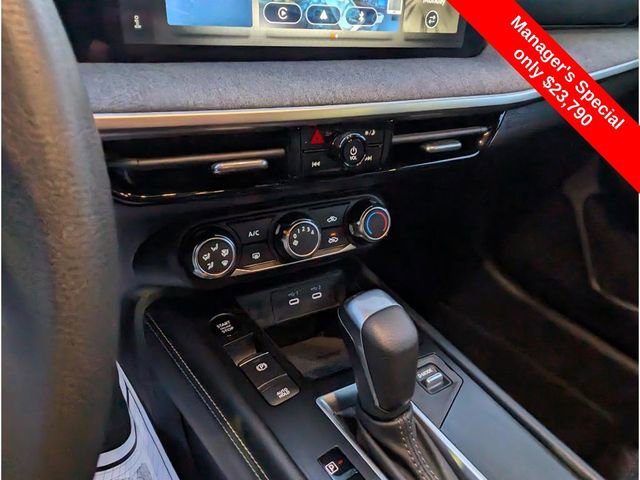 Certified 2025 Nissan Kicks SV image 21