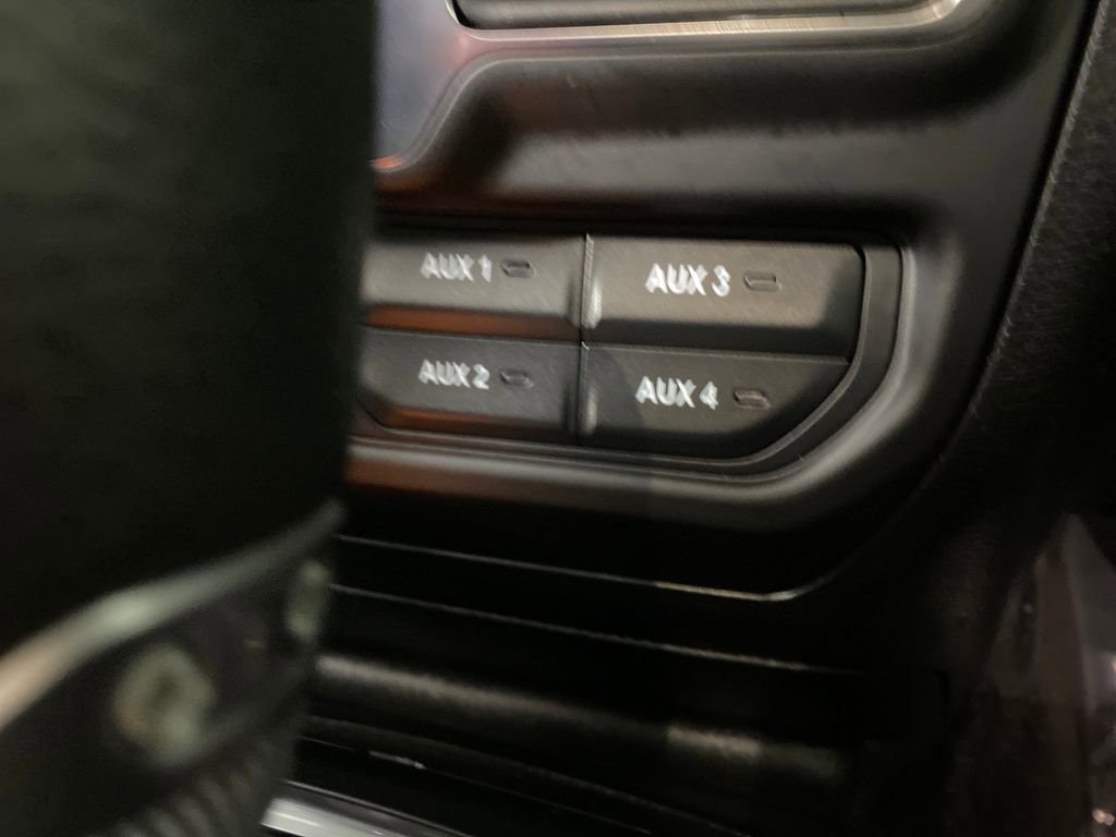 Used 2021 Jeep Wrangler Sport image 26