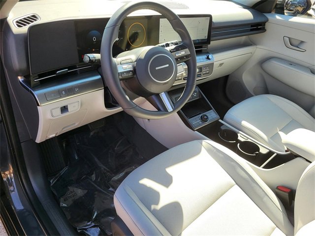 Certified 2025 Hyundai Kona SEL image 17