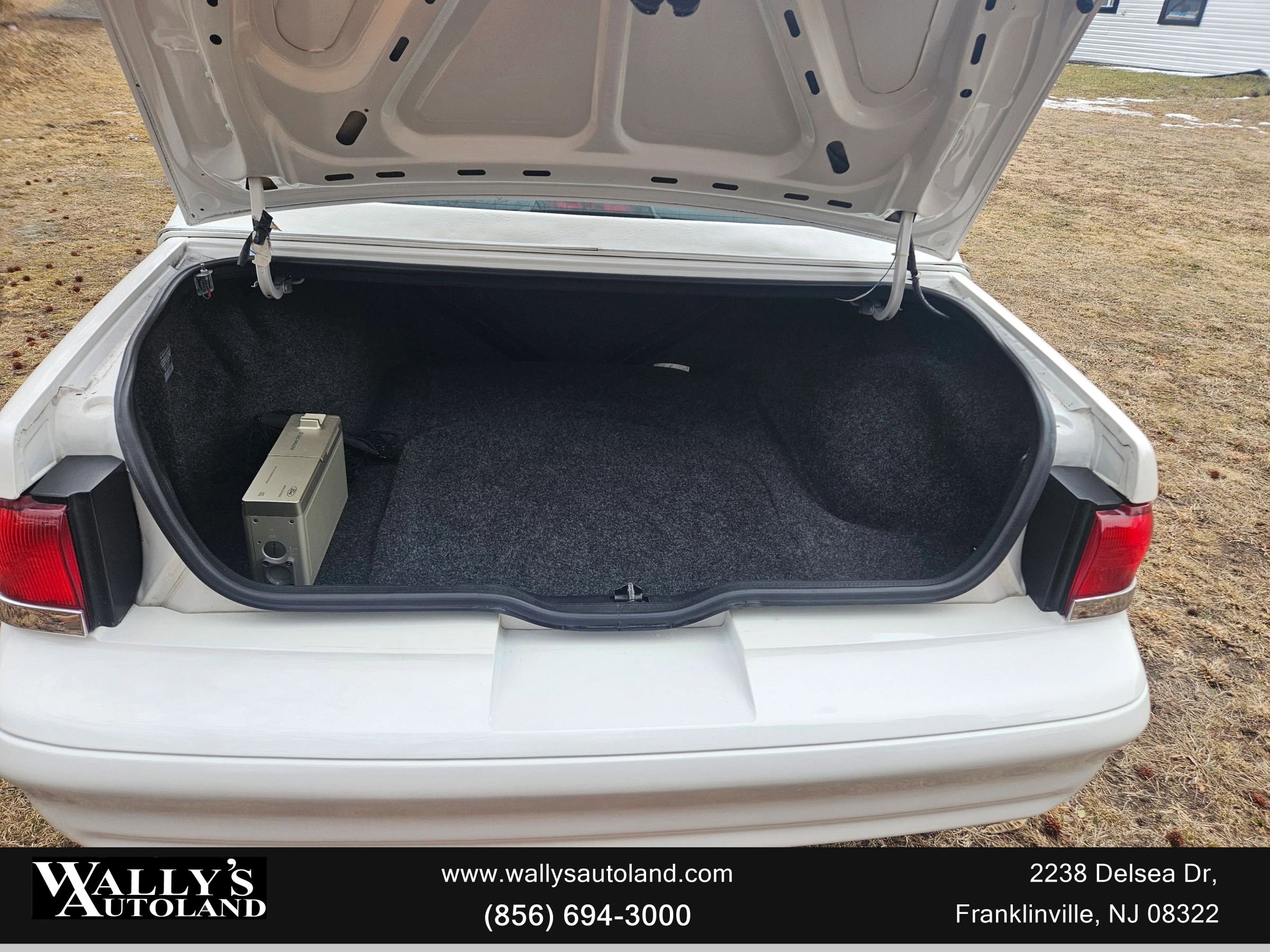 Used 1994 Mercury Cougar XR7 image 39