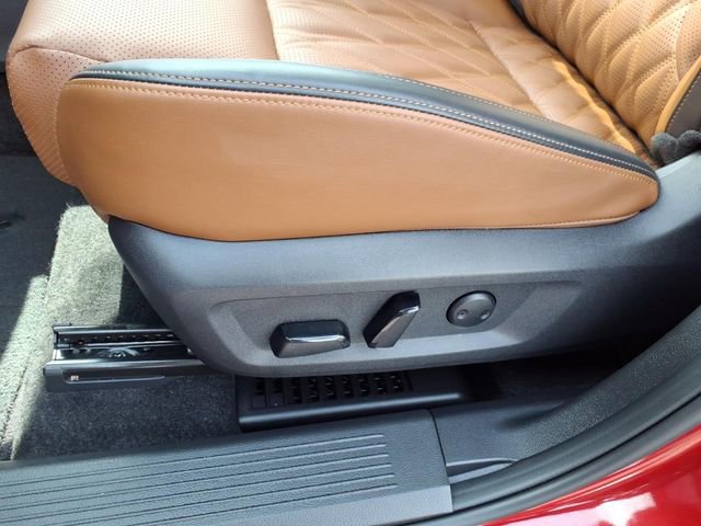 Certified 2026 Nissan Rogue Platinum w/ Platinum Premium Package image 12