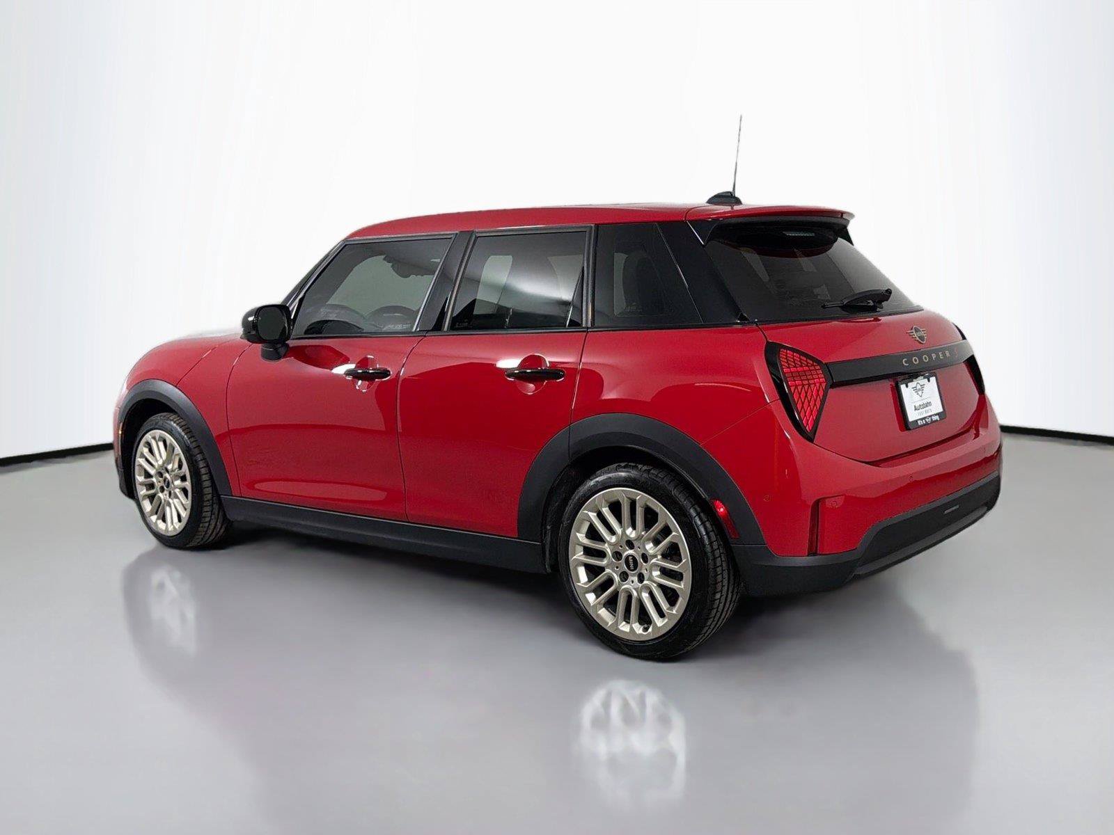 Used 2025 MINI Cooper S FWD image 7
