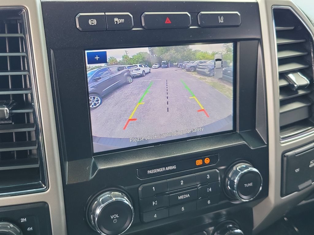 Used 2020 Ford F250 Lariat w/ Lariat Value Package AWD/4WD image 32
