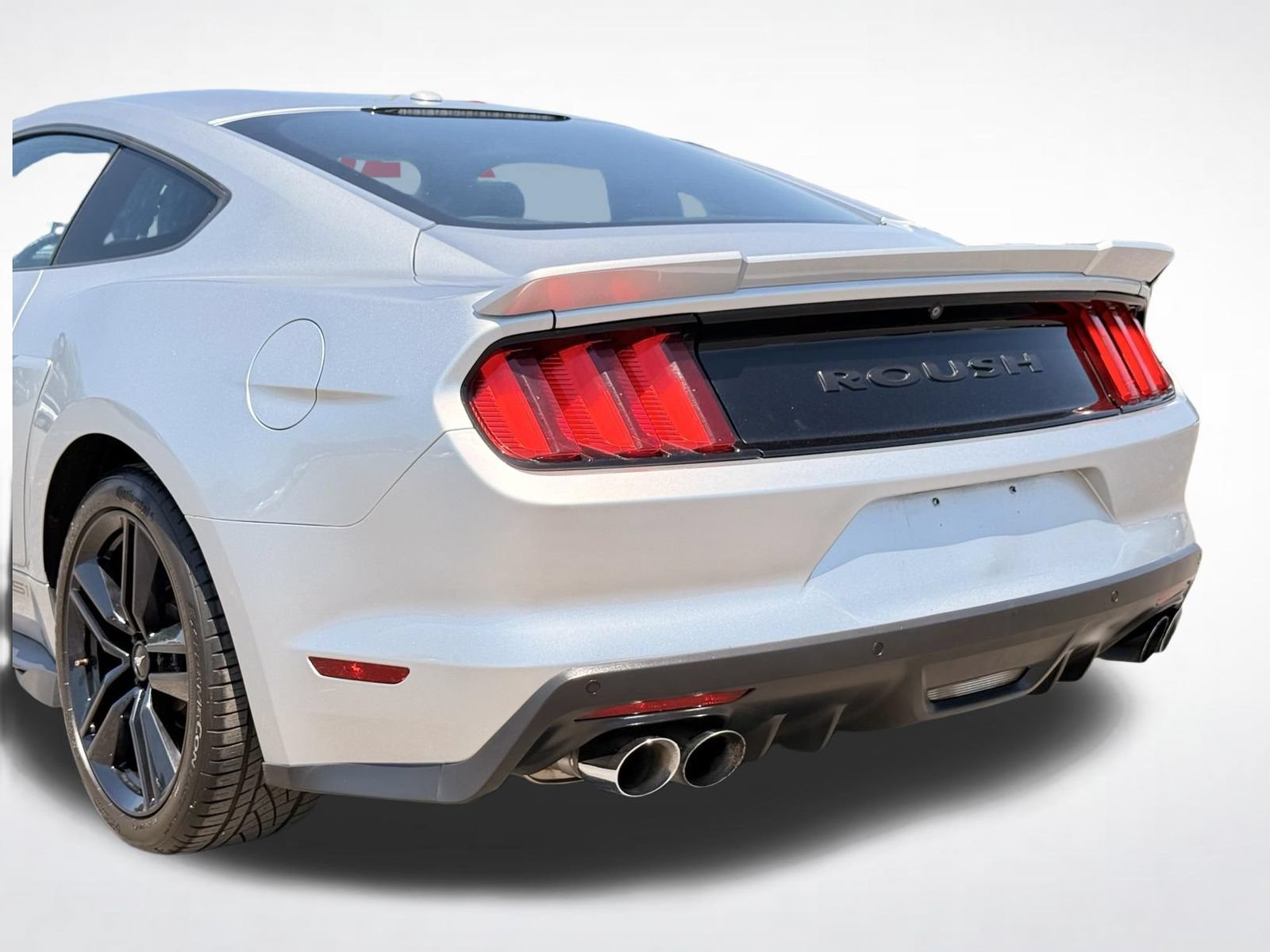 Used 2015 Ford Mustang Premium w/ Ecoboost Performance Package RWD image 3
