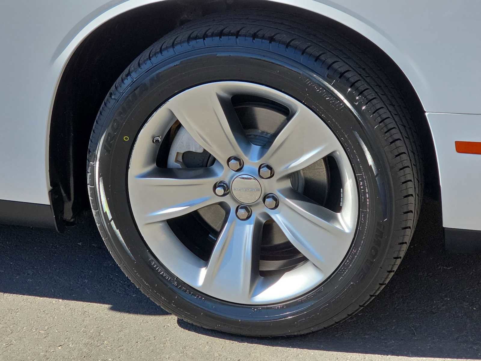 Used 2022 Dodge Challenger SXT image 11