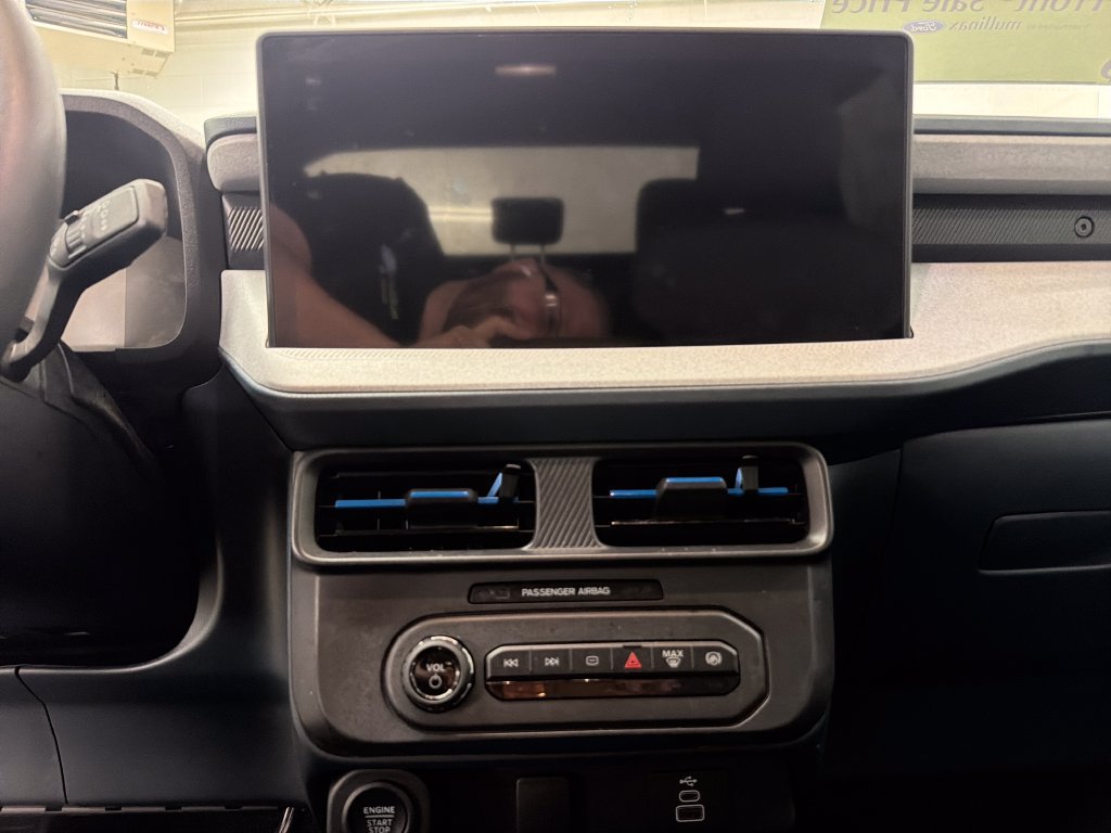 Certified 2025 Ford Maverick XLT FWD image 23
