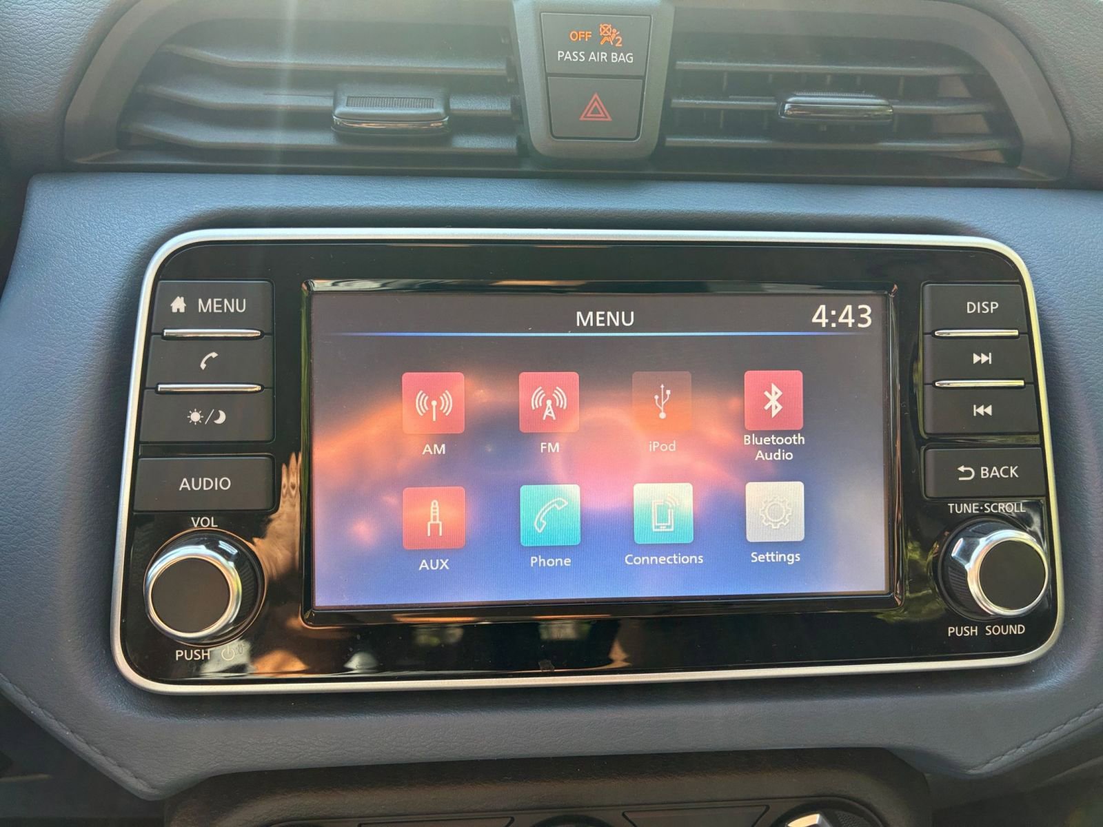 Used 2025 Nissan Versa SV image 20