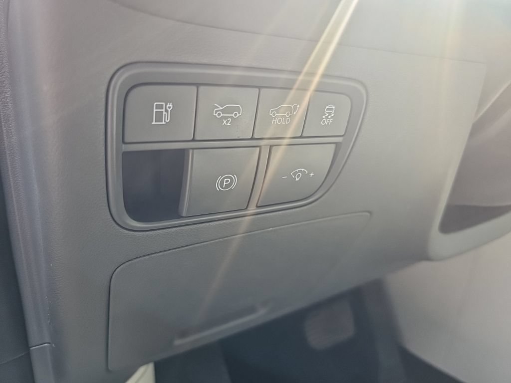 Certified 2026 Hyundai Ioniq 9 SEL AWD/4WD image 14