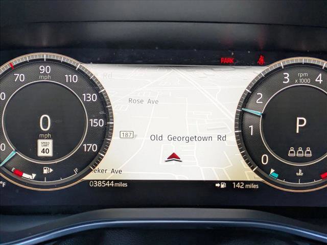 Used 2025 Jaguar F-PACE R-Dynamic S image 11