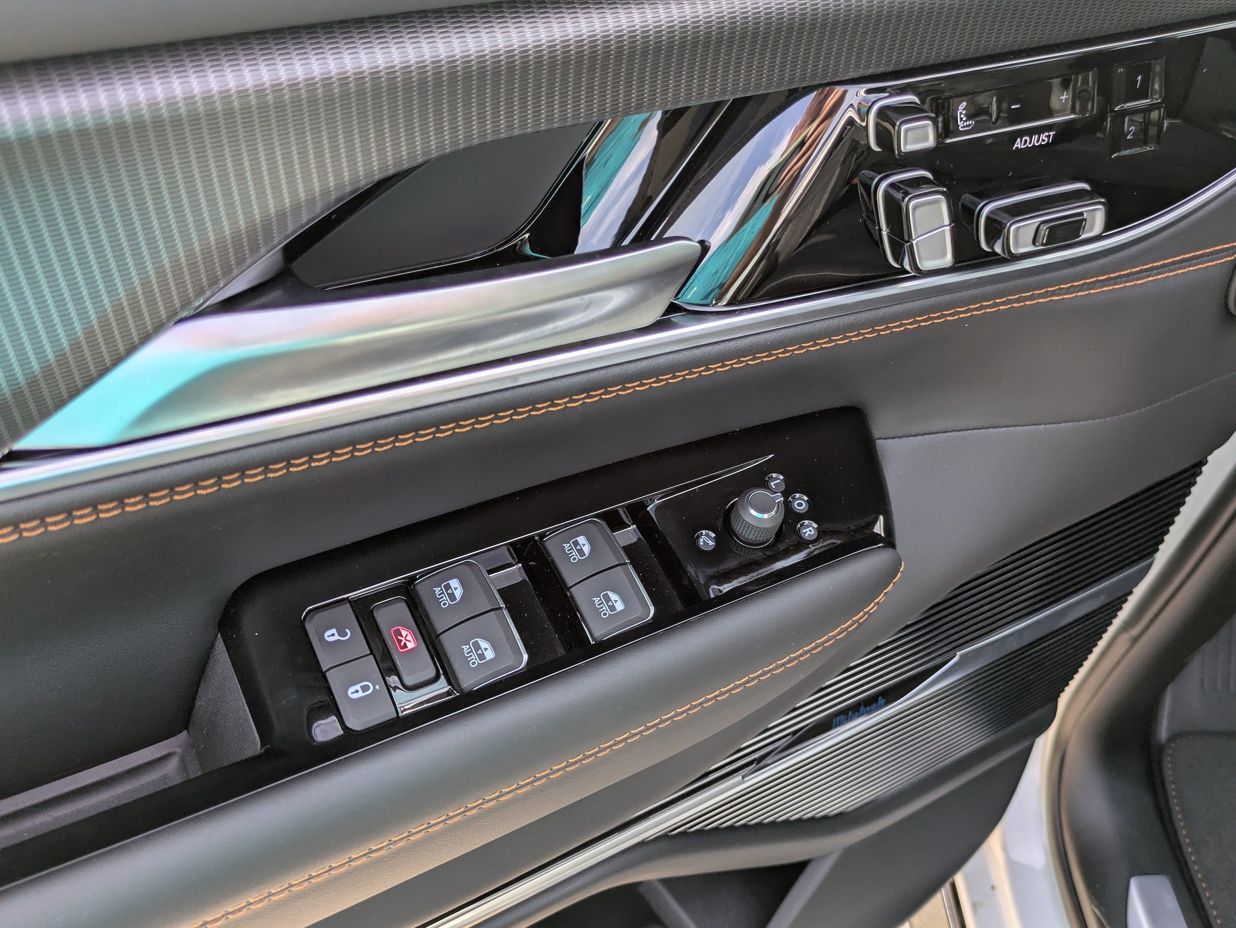 New 2026 Jeep Grand Wagoneer Summit AWD/4WD image 9