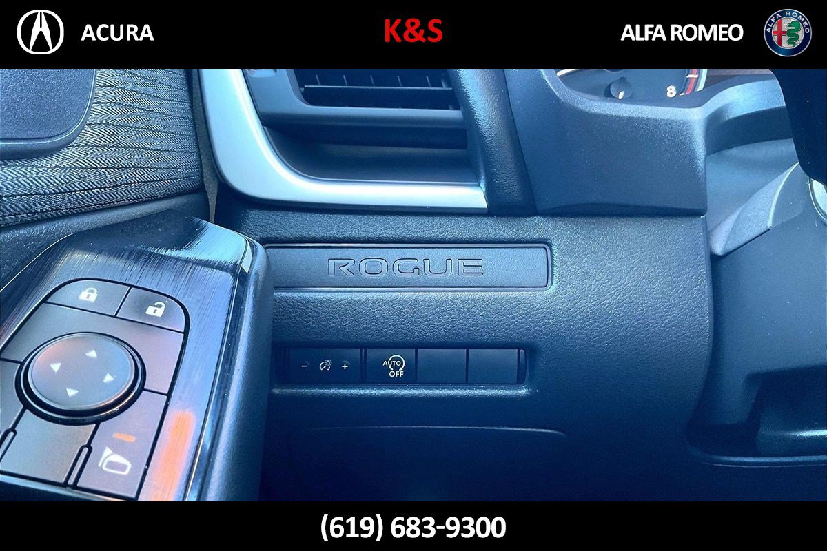 Used 2023 Nissan Rogue S FWD image 36