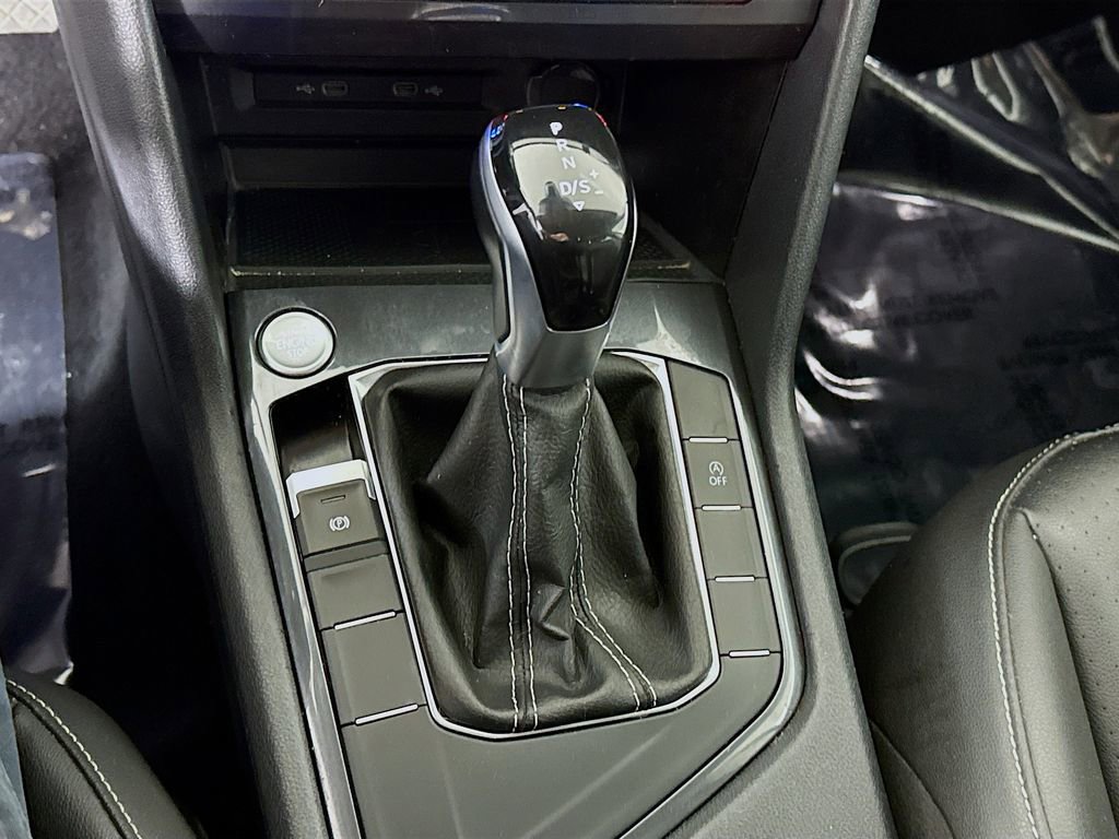 Used 2023 Volkswagen Tiguan SE FWD image 8