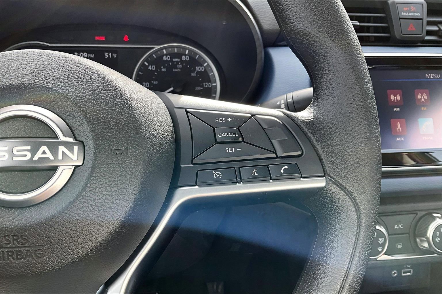 Used 2025 Nissan Versa SV w/ Trunk Package image 4