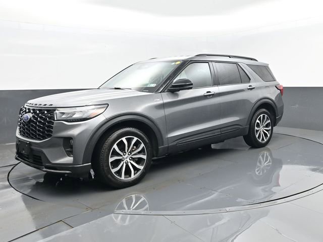 Used 2025 Ford Explorer ST-Line