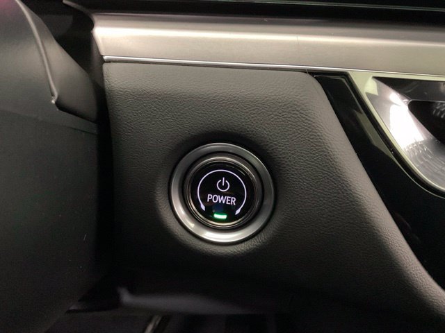 Certified 2024 Cadillac Lyriq Sport w/ LPO, Floor Liner Package AWD/4WD image 20