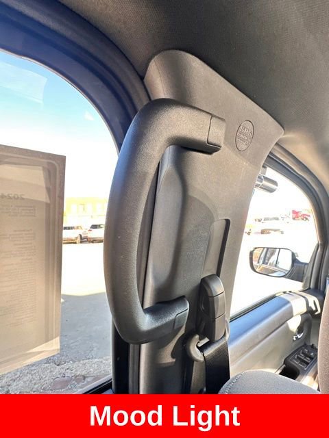 Certified 2024 Nissan Titan SV w/ SV Bronze Edition Package image 37