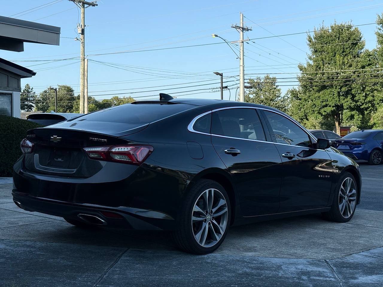 Used 2021 Chevrolet Malibu Premier FWD image 5