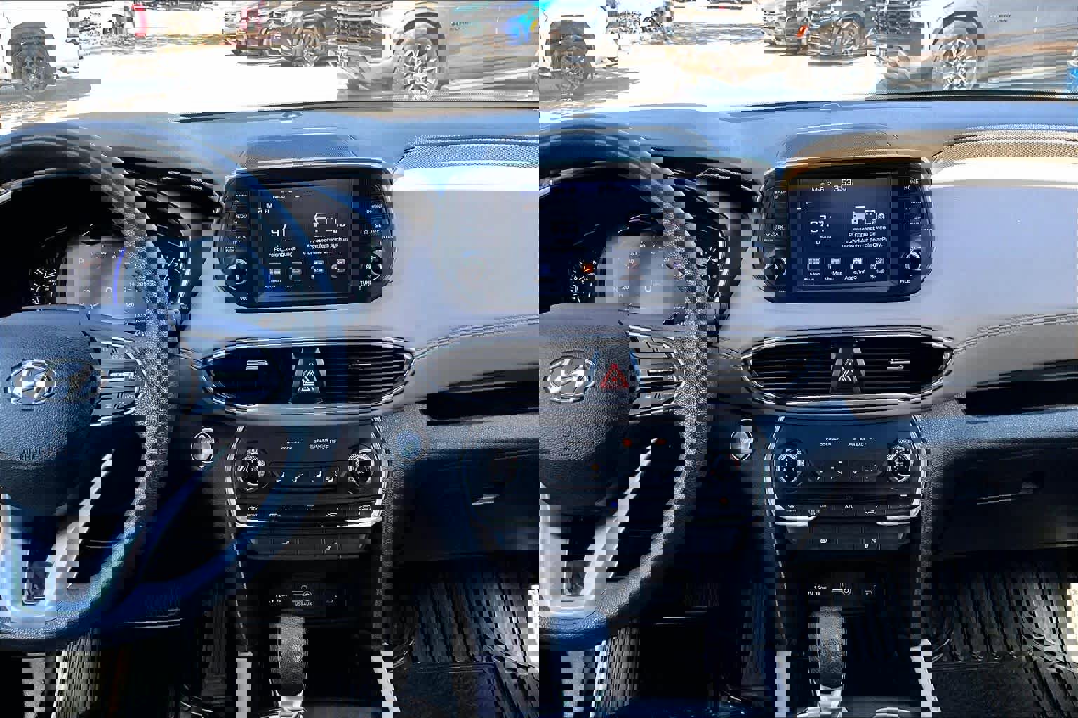 Used 2019 Hyundai Santa Fe SEL FWD image 7