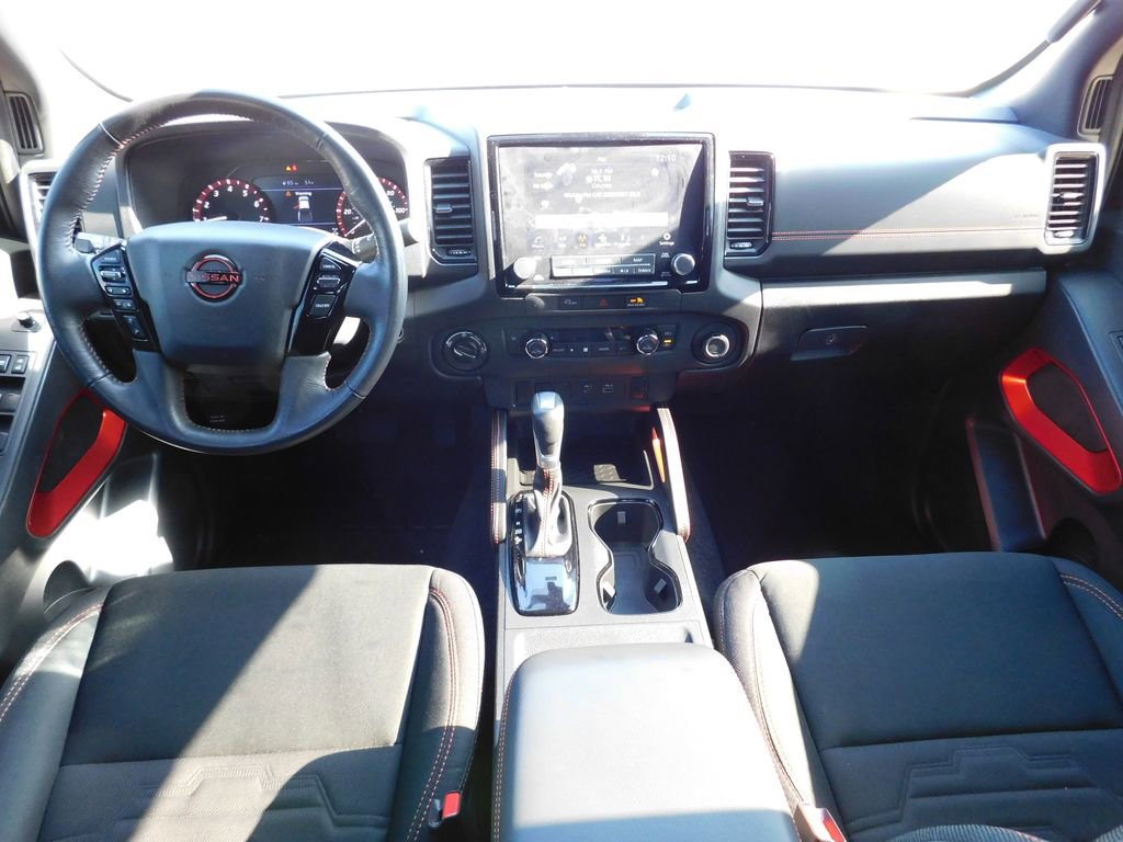 Used 2024 Nissan Frontier PRO-4X w/ Off-Road Protection Package image 17