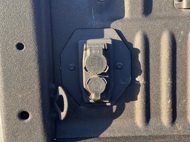 Used 2024 Ford F350 Lariat image 29