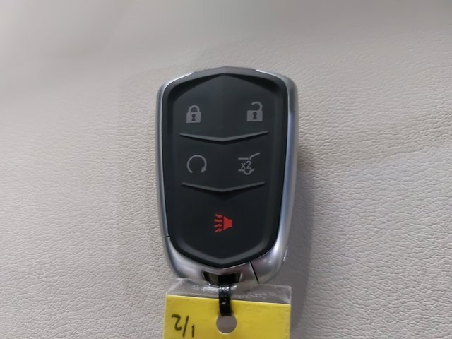 Used 2025 Cadillac XT5 Sportv w/ LPO, Floor Liner Package image 36