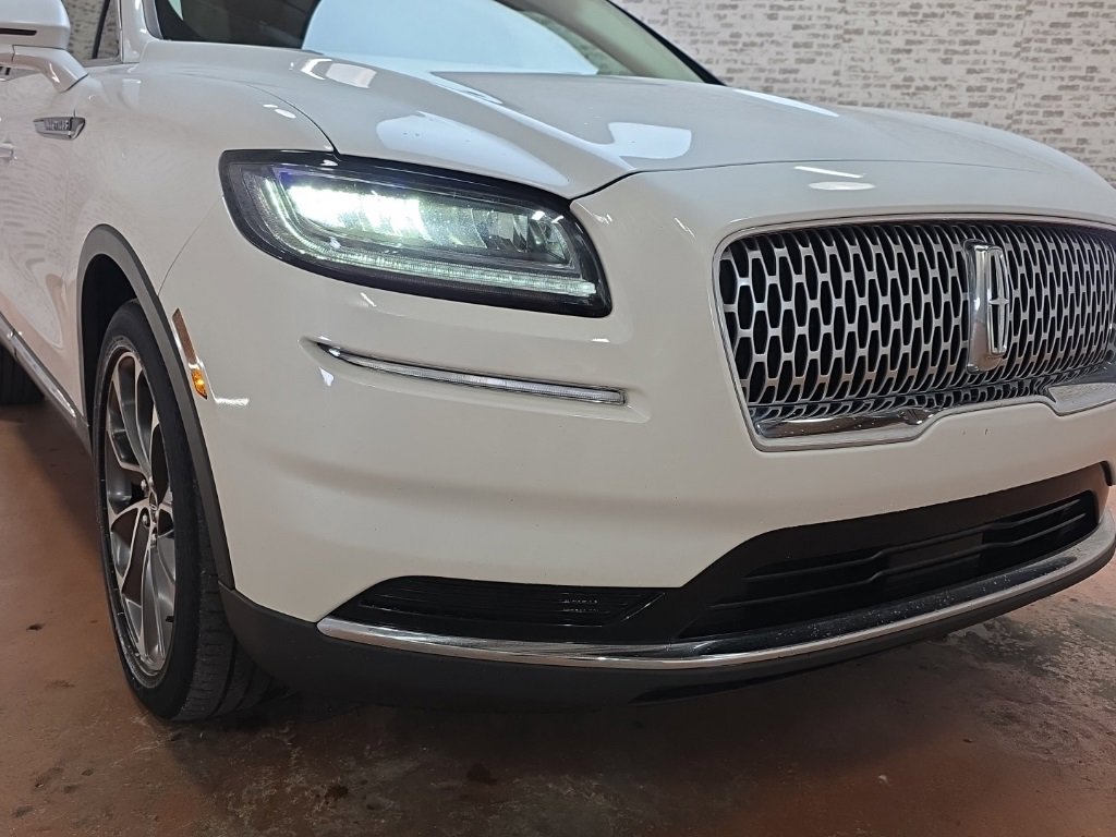 Used 2022 Lincoln Nautilus Reserve image 7