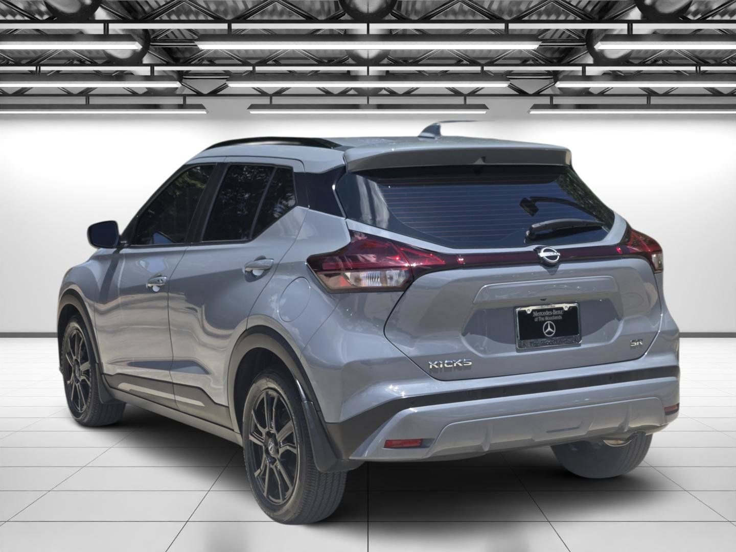 Used 2024 Nissan Kicks SR FWD image 7