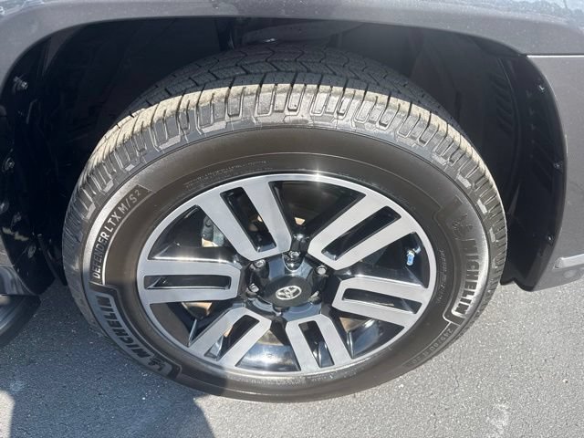 Used 2020 Toyota 4Runner Limited AWD/4WD image 14