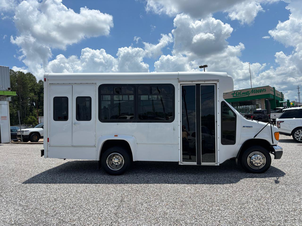 Used 2006 Ford E-350 and Econoline 350 Super Duty RWD image 7