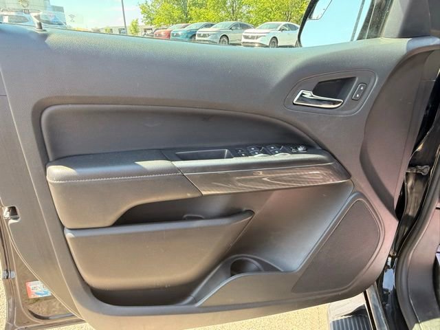 Used 2022 GMC Canyon AT4 w/ Trailering Package image 13